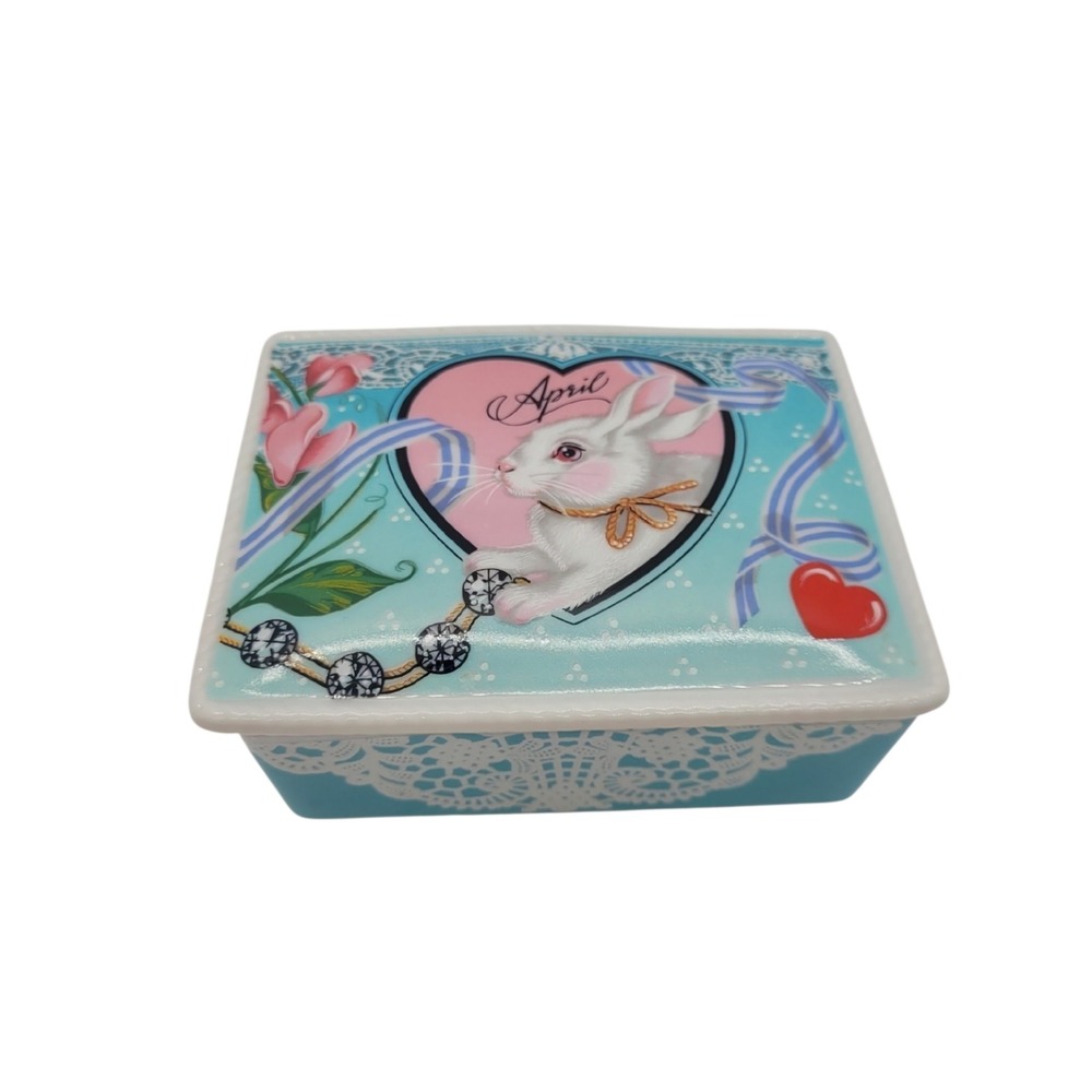 Vintage 1989 Vandor April Bunny Trinket Box Pelzman Design Ceramic Birthday‎ Box